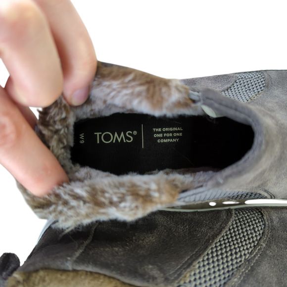 TOMS Bryce Grey Suede Slip On Faux Fur Lined Sneaker Women's Size 9 Low Top - Picture 7 of 9
